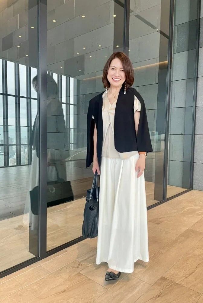 「ZARA」のデザインジャケット×「ルフィル」のワイドパンツで、ホテル打ち合わせにもぴったりな大人洗練コーデ！