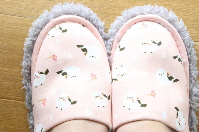 ダイソー 掃除スリッパ アニマル 着用例