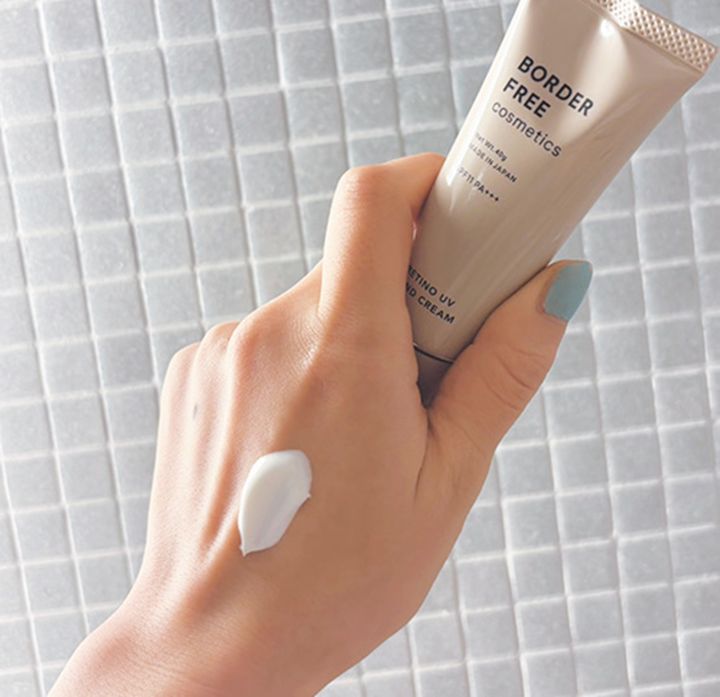 UVケアと心のスイッチングを同時に叶えるお守りハンドケア。レチノールが手肌のターンオーバーをサポートし、エイジングサインをブロック。