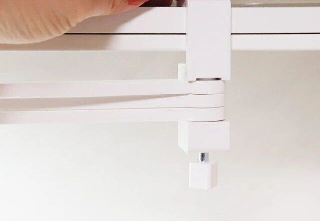 ダイソーの吊り戸棚用ふきん掛け2