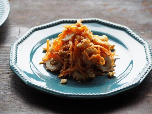 人参とちくわのピーナッツバター和え