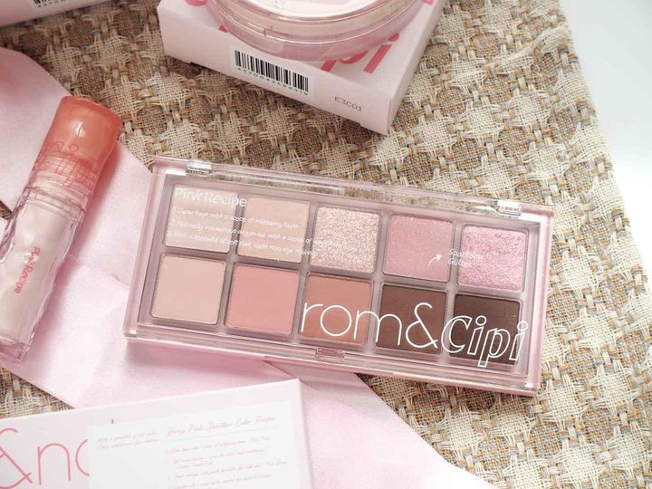 画像: 「ロムシピ レシピパレット ベリーピンクスムージー」¥3,190（税込）