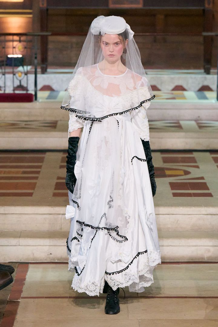 ボラ・アクス 2025-26年秋冬コレクションより。