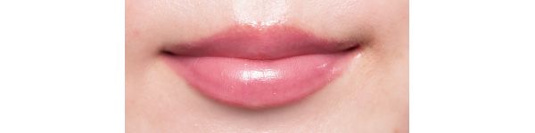 塗り比べ／ジルスチュアート リップブロッサム バーム 03