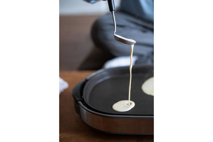 ホットプレートに注ぐ