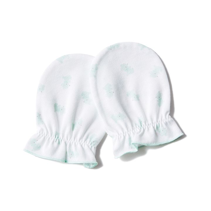 おしゃれな出産祝いにおすすめ：ミトン¥1,430（ファミリア）