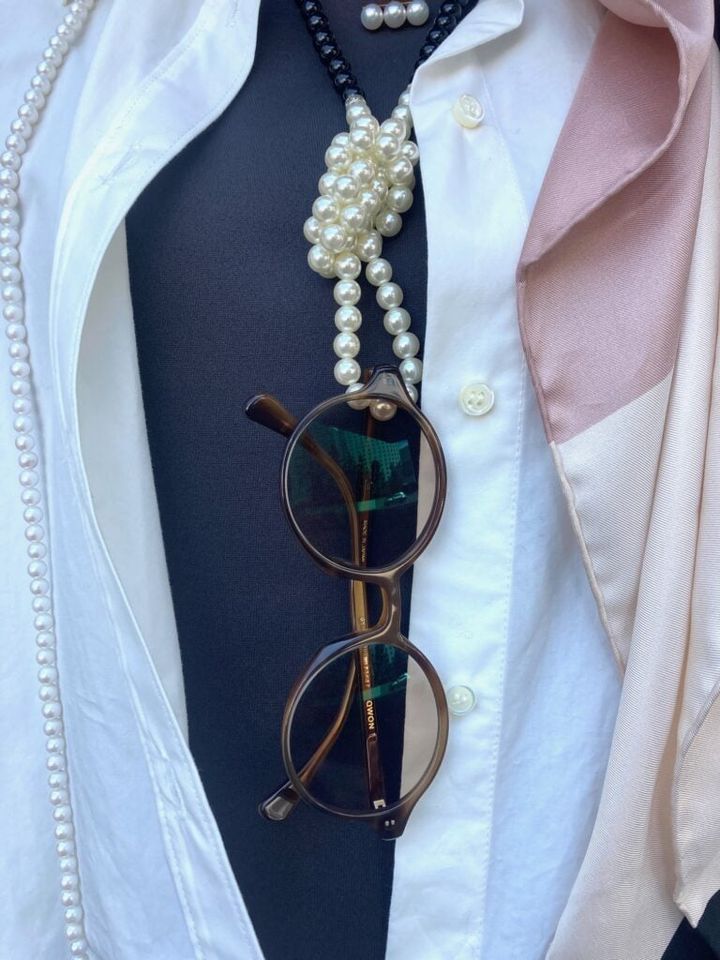 「クオン」の調光サングラス