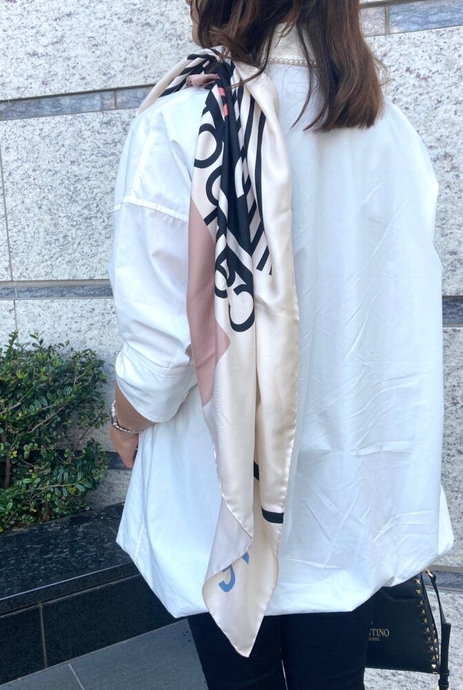 シャネルのスカーフ