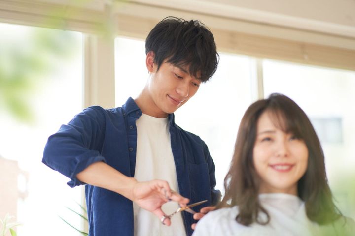 美容師はどうやって食事をしている？