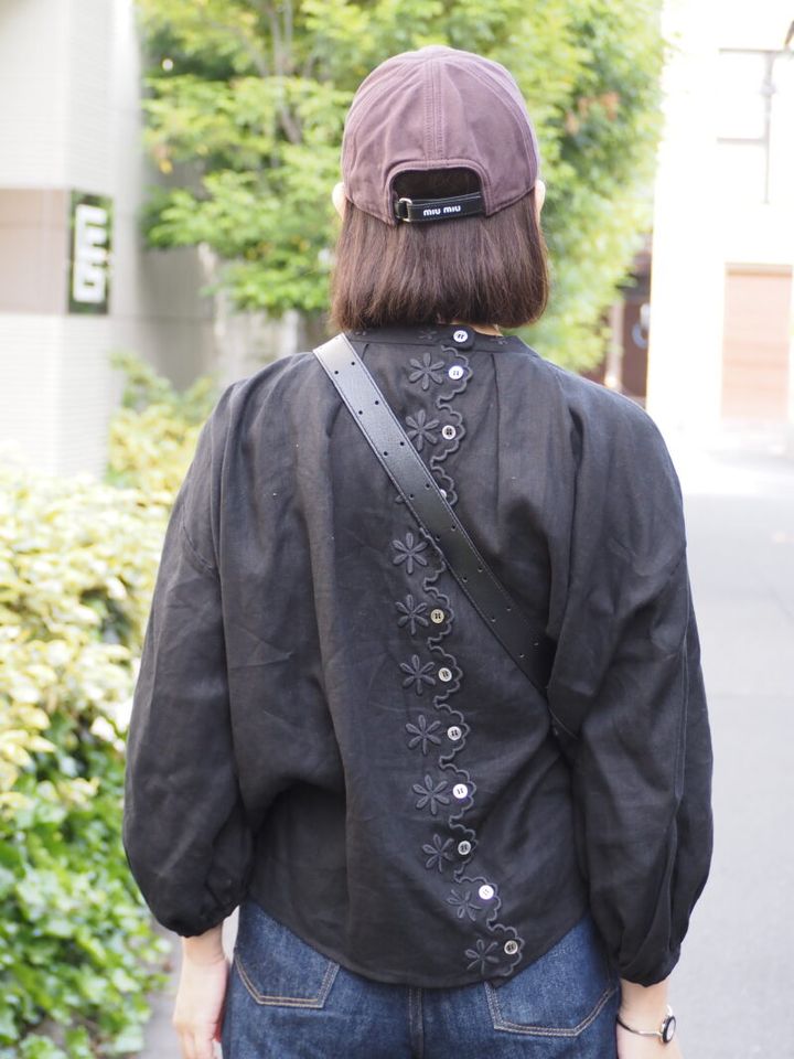 オールドマンズテーラーのブラウス