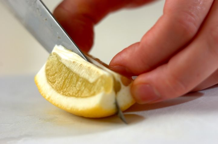 アジの開きの下準備1