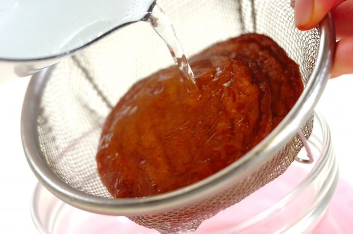 カボチャとさつま揚げの煮物の下準備2