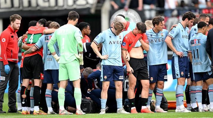 27歳日本代表FWと頭部接触の同僚、一時意識を失い緊急搬送 「恐ろしい瞬間…激しい衝突」と現地