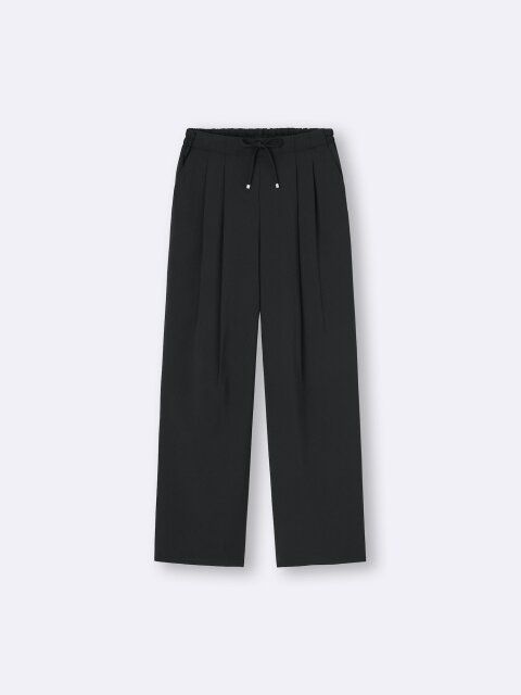 GUのドレープワイドパンツ