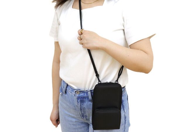 くぼたびお財布スマホショルダーバッグ三脚自立コンパクト