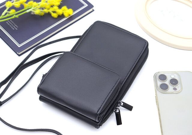 くぼたびが考えた 自撮りに役立つ三脚みたいな お財布スマホショルダーバッグ