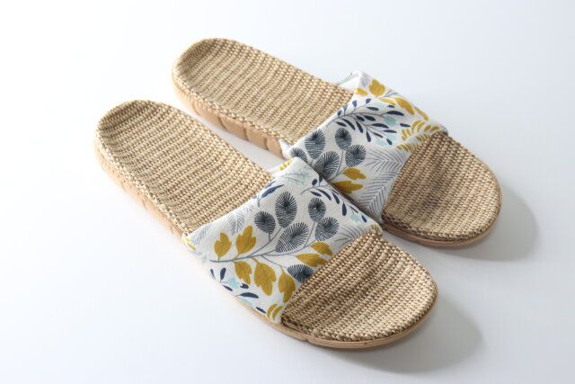 ダイソーの外でも履けるスリッパ（ジュート入、プリント、22cm－24cm）