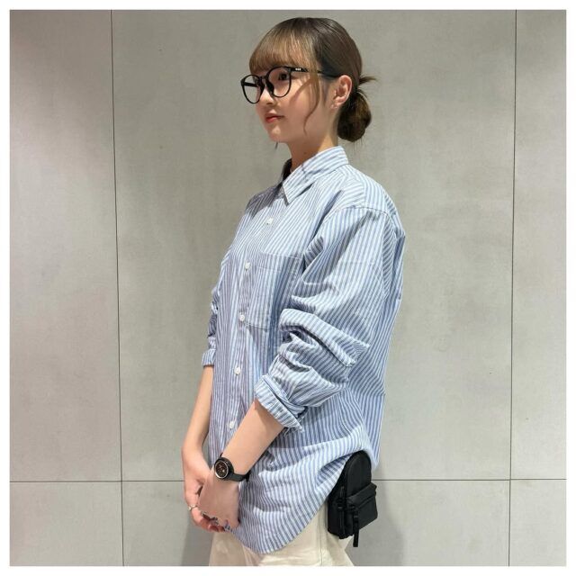 紳士 洗いざらしブロード長袖シャツを着たコーデ