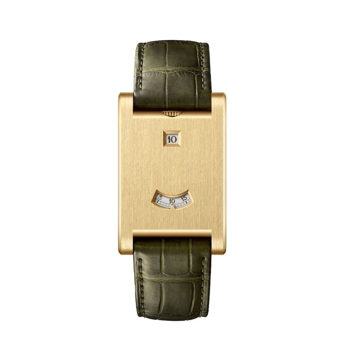 「タンク ア ギシェ」（YG、ケースサイズ37.6×24.8mm、手巻き）￥7,590,000（予定価格）※2025年9月発売予定／CARTIER