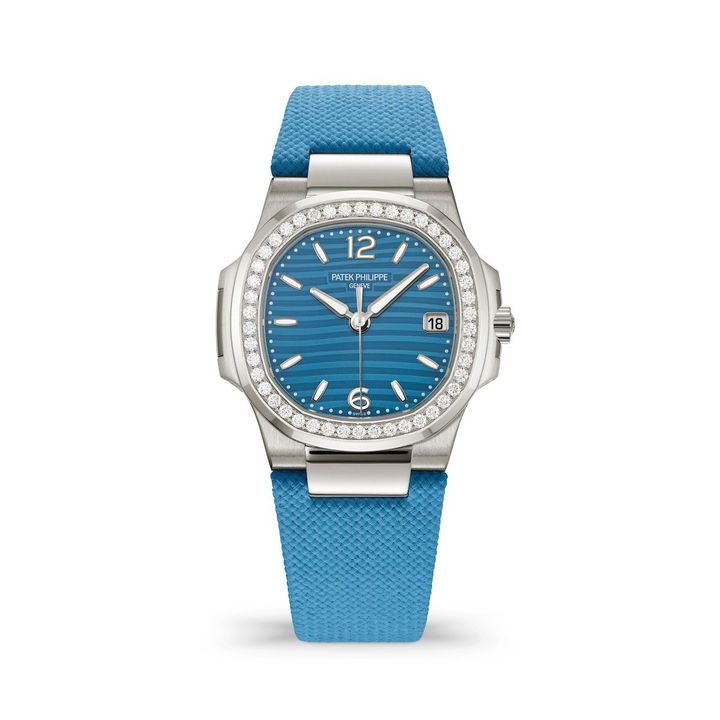「レディス・ノーチラス」（WG×ダイヤモンド、ケース径 10-14時方向 32mm、クォーツ）￥6,700,000／PATEK PHILIPPE