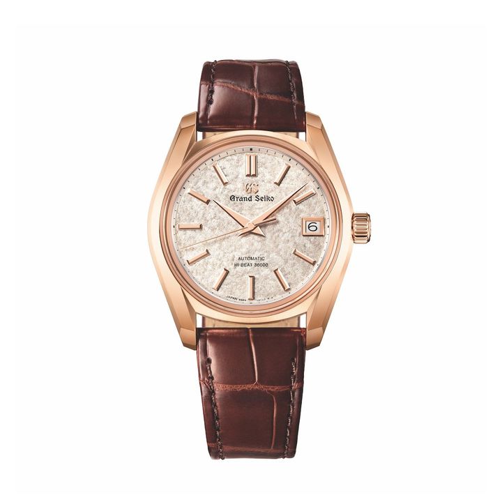 「Heritage Collection メカニカルハイビート 36000 SBGH368」（PG、ケース径38mm、自動巻き）￥4,400,000／GRAND SEIKO