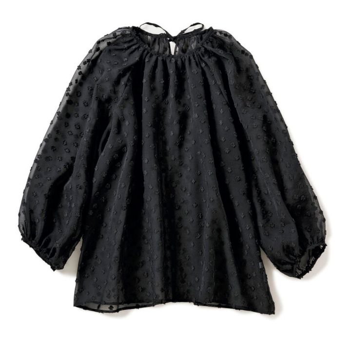 ブラウス¥7,689／ドゥクラッセ