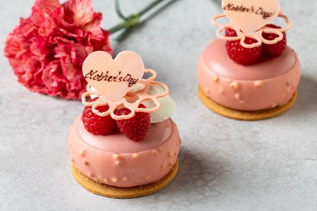 「ラズベリーとピスタチオのムースケーキ 」800円