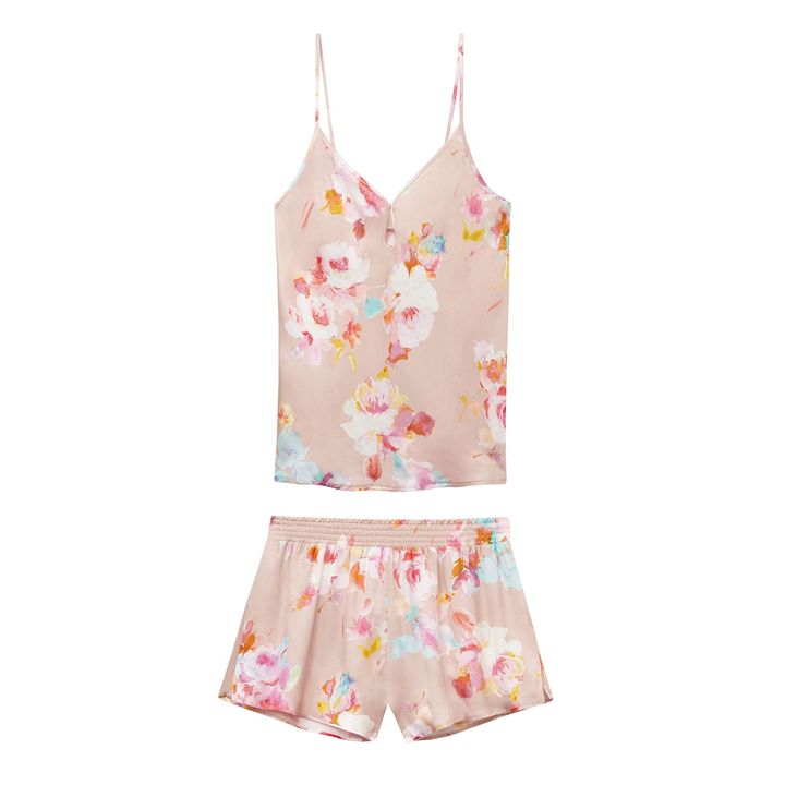 Here Comes The sun キャミソール¥8,990、ショートパンツ¥6,990／Intimissimi（インティミッシミ 渋谷文化村通り店 03-3461-3655） Photo_ Courtesy of Intimissimi