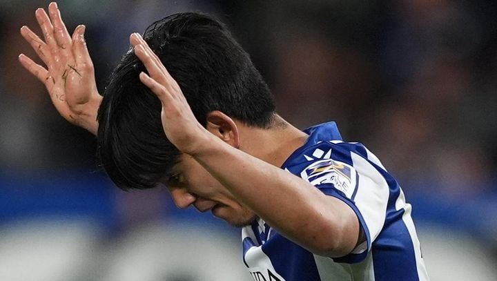 久保建英、11位と低迷するソシエダの問題点をガチ指摘！「前線に説得力がない」