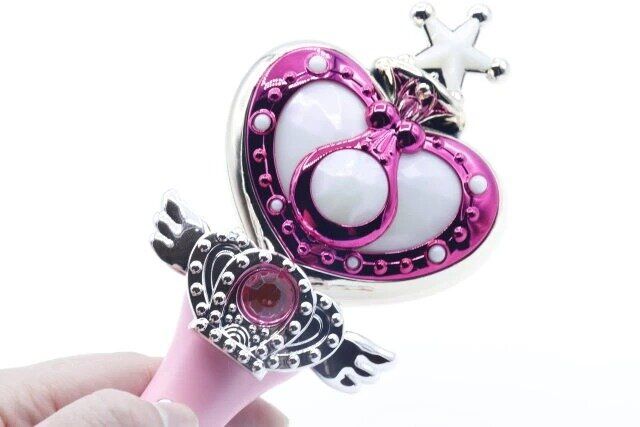 ダイソーの光るステッキ（ハート）2