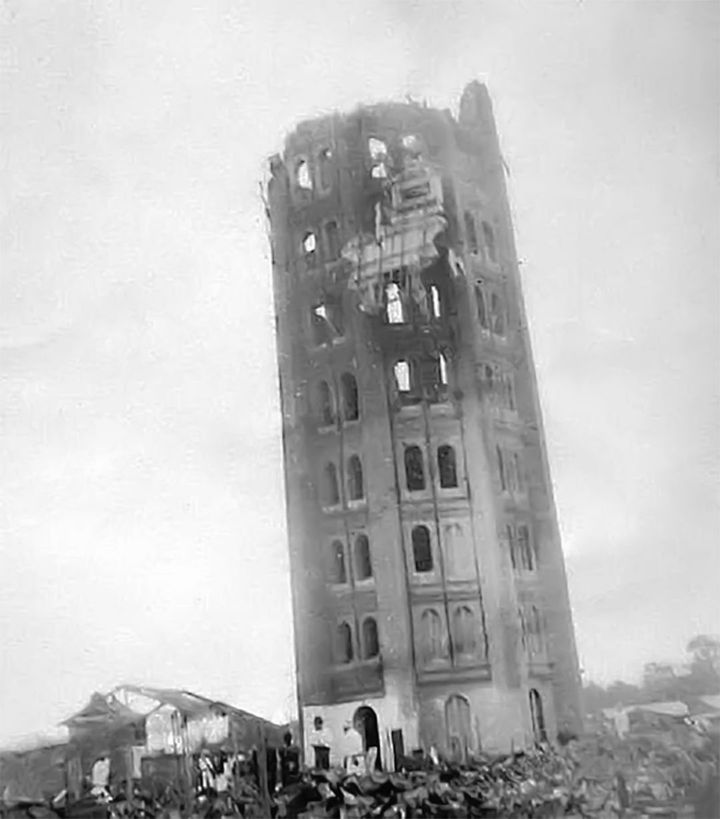 関東大震災により崩壊した凌雲閣