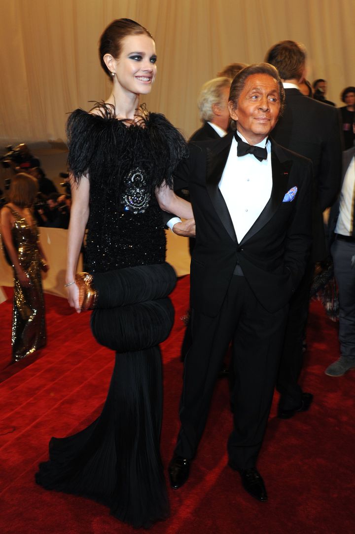 2011年『Alexander McQueen: Savage Beauty（アレキサンダー・マックイーン：野生の美）』<br /> ルック／ヴァレンティノ 2007-08年秋冬オートクチュールコレクションより。