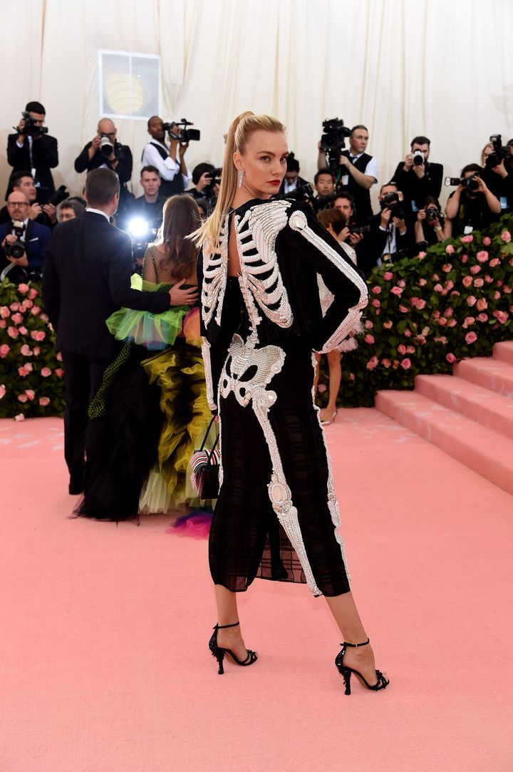 2019年『Camp: Notes on Fashion（キャンプ：ファッションについてのノート）』<br /> ルック／トム ブラウン