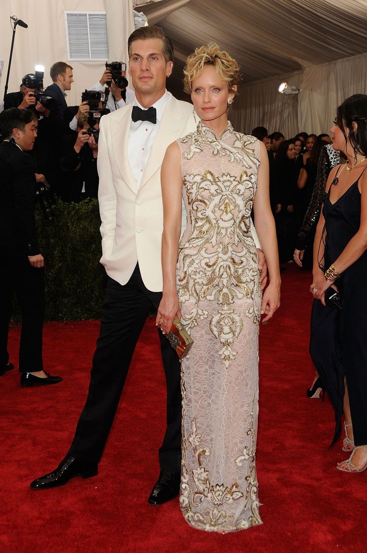 2015年『China: Through the Looking Glass（鏡越しに見る中国）』<br /> ルック／アルベルタ フェレッティ