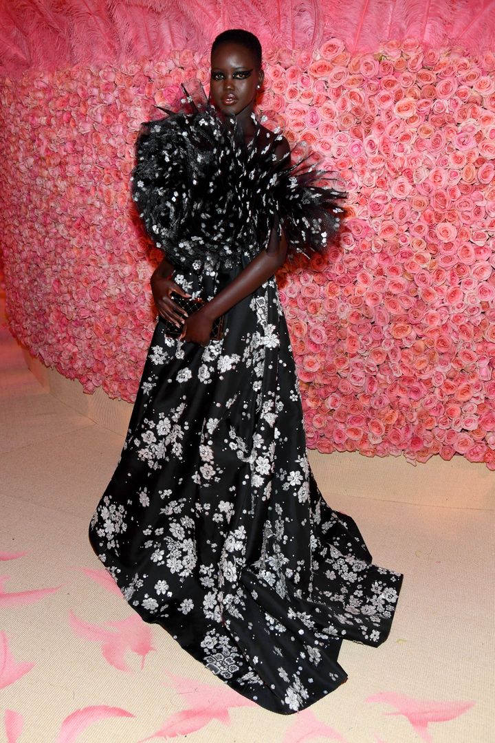 2019年『Camp: Notes on Fashion（キャンプ：ファッションについてのノート）』<br /> ルック／ヴァレンティノ 2019年春夏オートクチュールコレクションより。