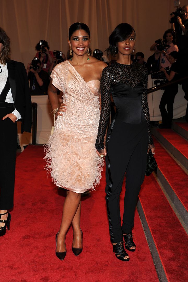 2010年『American Woman: Fashioning a National Identity（アメリカの女性：国民性を作り上げるもの）』<br /> ルック／レイチェル ロイ