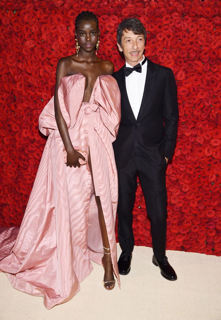 2018年『Heavenly Bodies: Fashion and the Catholic Imagination（ファッションとカトリックの想像力）』<br /> ルック／ヴァレンティノ