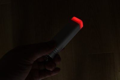 ダイソーの赤く点滅する防犯ブザー