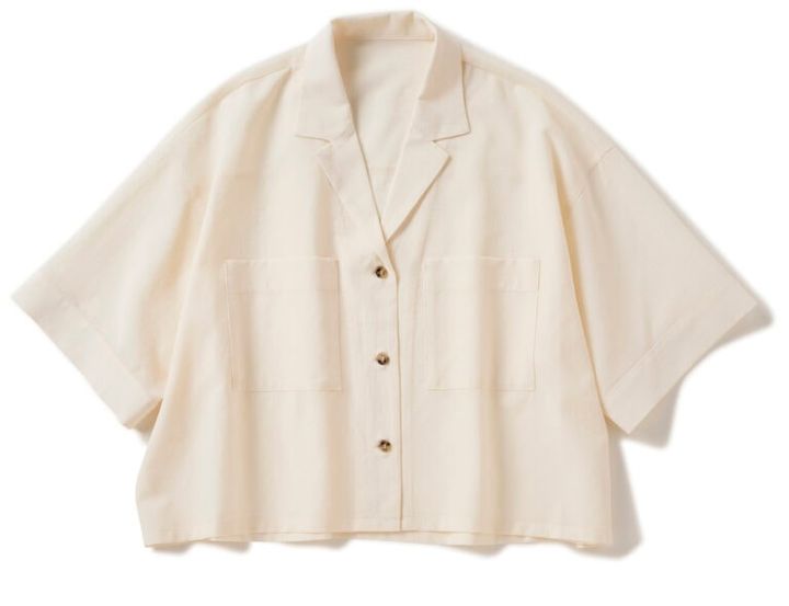 ブラウス¥4,991／レプシィム（アダストリア カスタマーサービス）