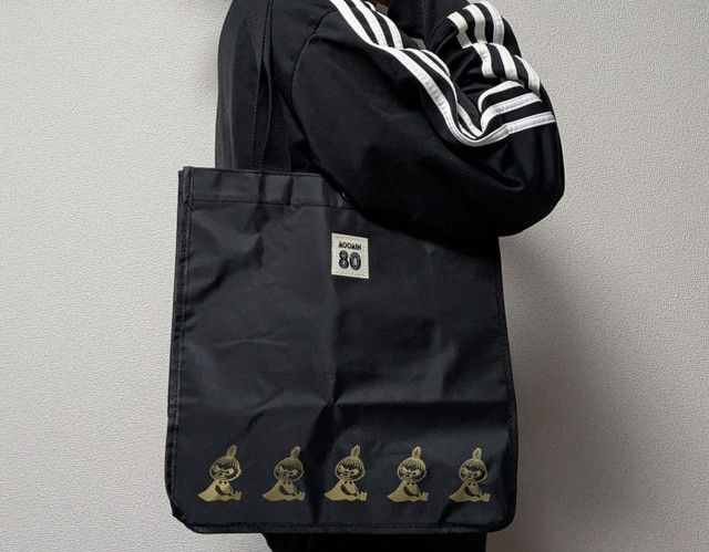 80th限定リトルミイのトートバッグ掛けたところ