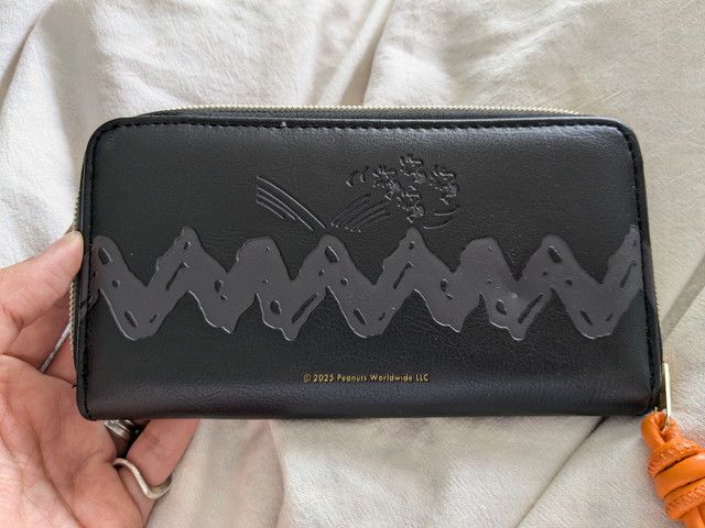 スヌーピー小さな長財布ブラック