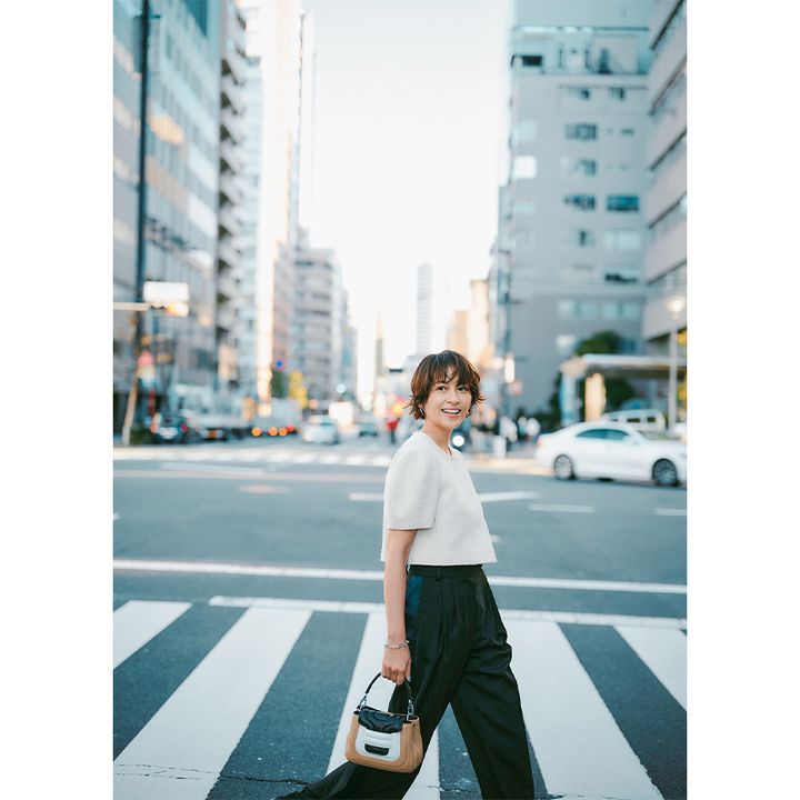 短丈ジャケットがパンツと相性抜群