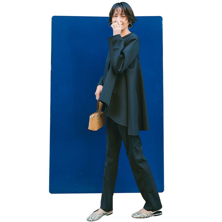 立体的なフォルムが体型カバーにも効くジャケットは母業コーデにも最適