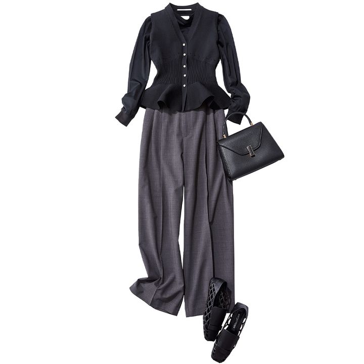 ペプラムベストがスタイルアップ効果抜群なパンツコーデ