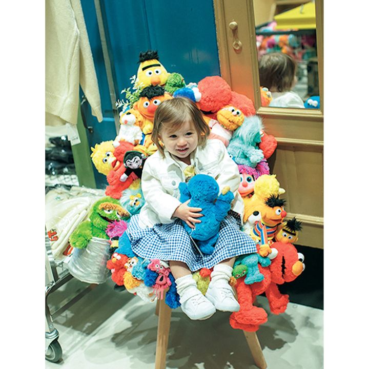 ぬいぐるみで埋め尽くされたチェア