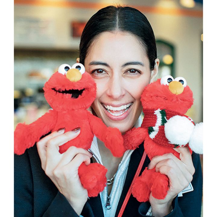 エルモの人形と森泉さん