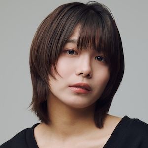 日用品図鑑：俳優・朝日ななみの愛用するフランス・ニースの思い出マグカップetc.