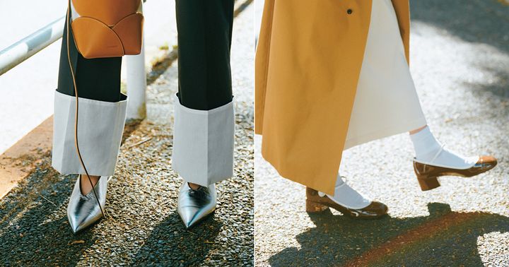 ジルサンダーのシルバーのパンプスとミュウミュウの甲ストラップ付きエナメルシューズ