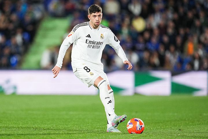 市場価値が「1億ユーロ（160億円）を超えるスーパースター」21名