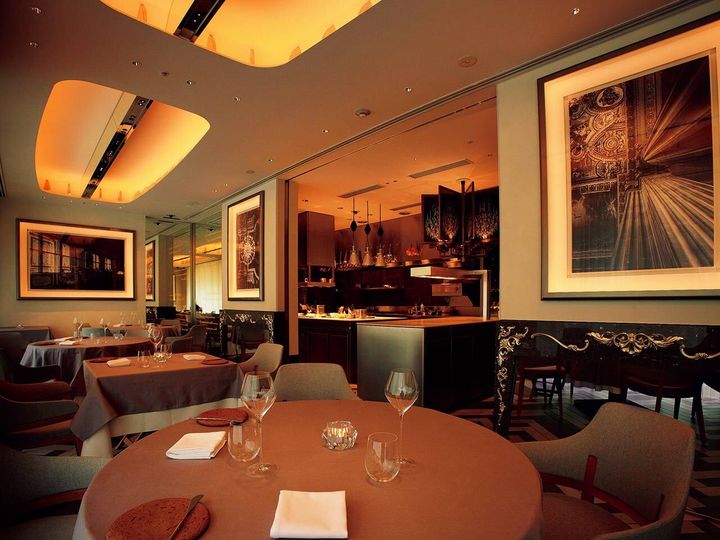 赤坂『La Gloire』の内観